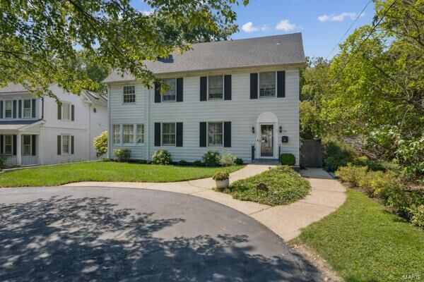 Property Photo: 747 N Taylor Avenue MO 63122