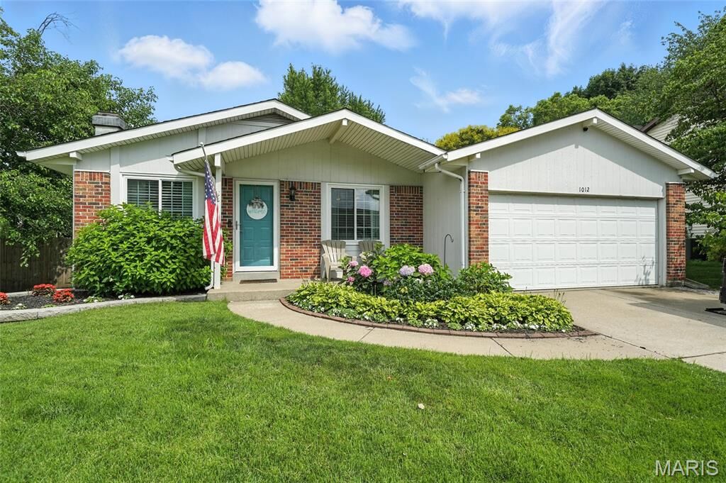 Property Photo: 1012 Acorn Trail Drive MO 63031