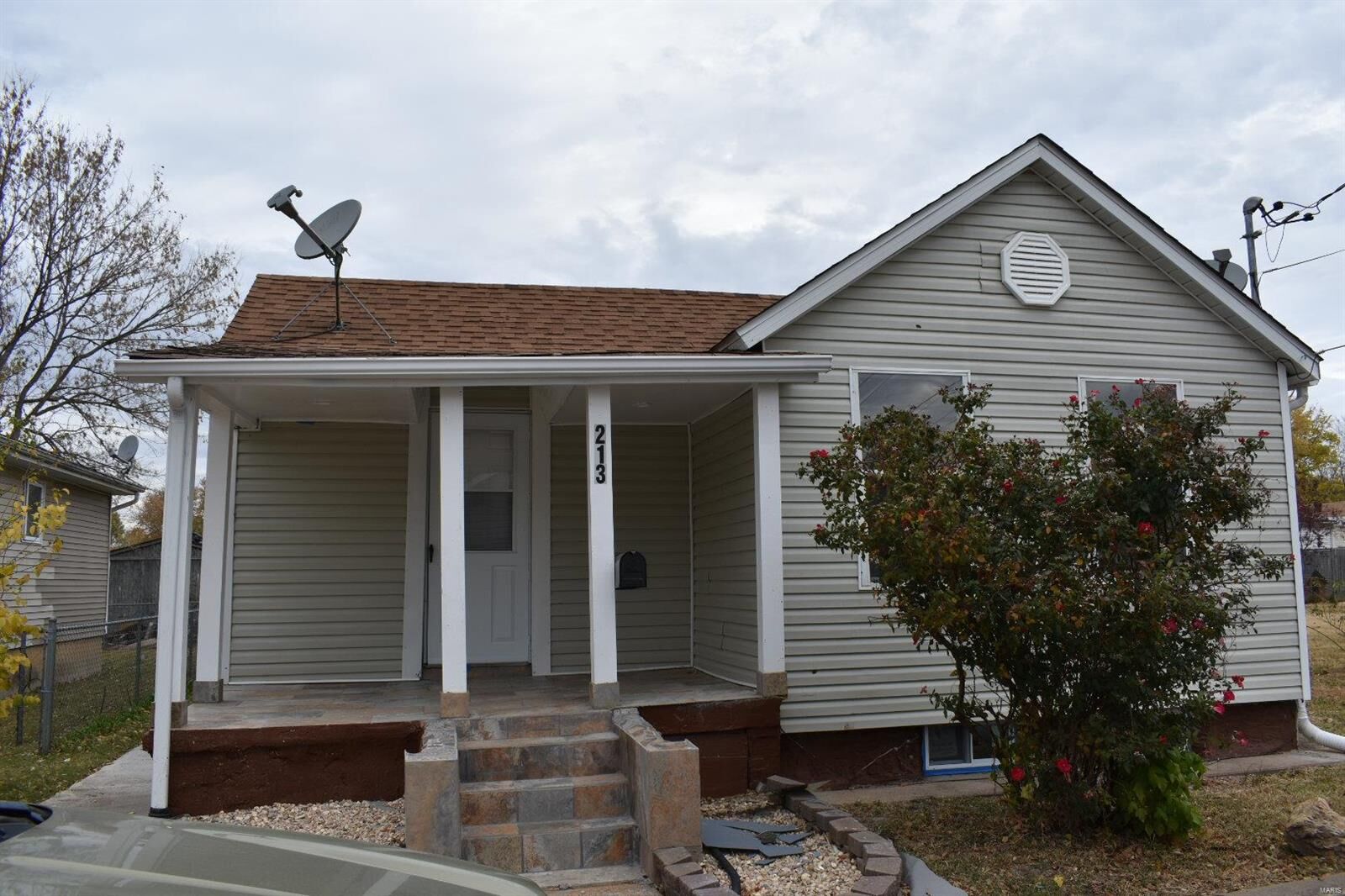 Property Photo: 213 Walnut Street MO 63019