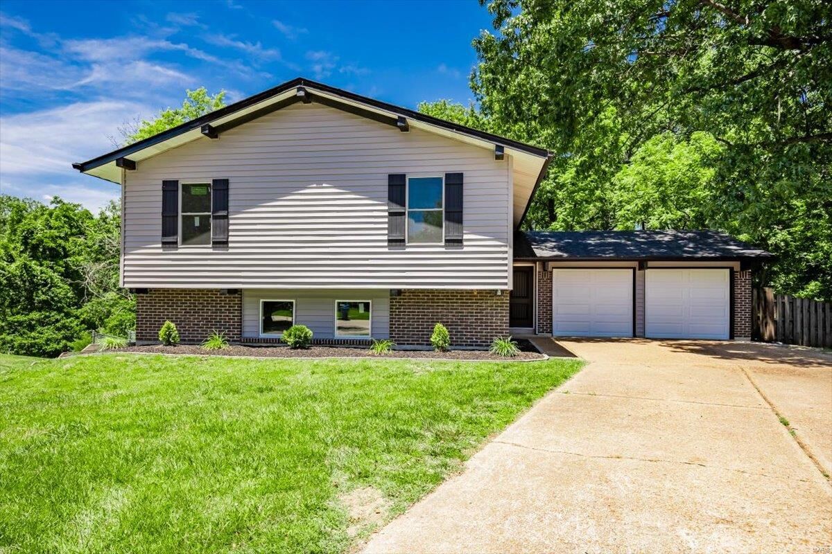 Property Photo:  12241 Rain Hollow Drive  MO 63043 