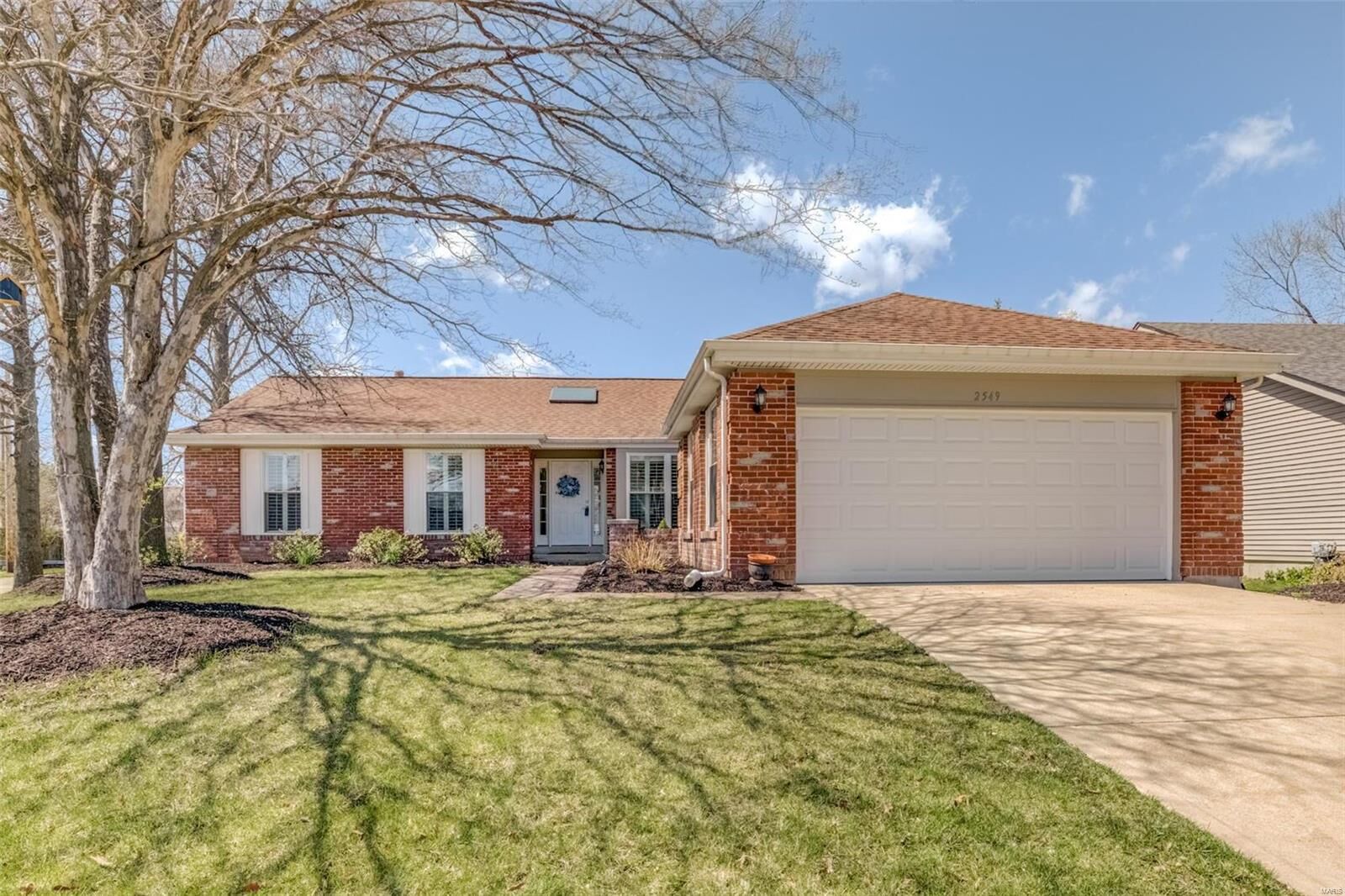 Property Photo: 2549 Westglen Farms Drive MO 63011