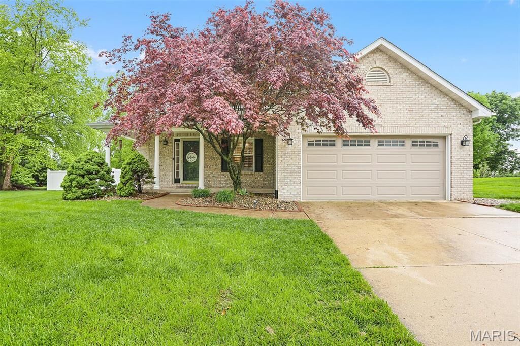 Property Photo:  168 Crystal Gate Lane  IL 62034 