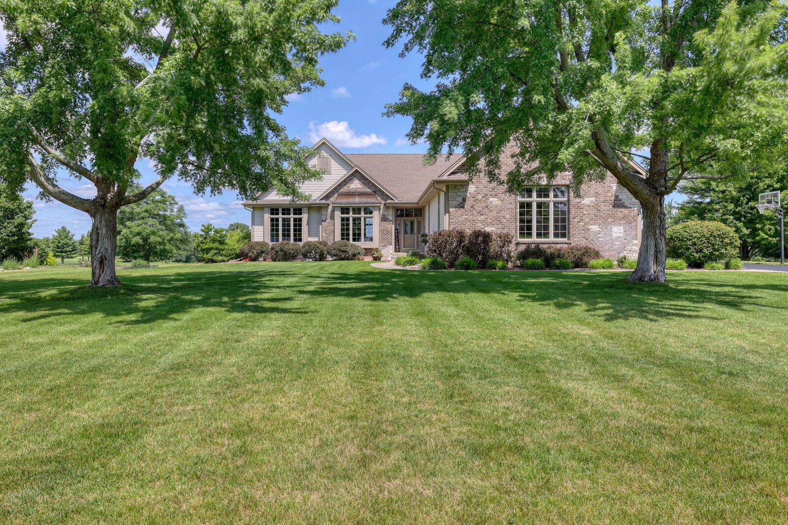 Property Photo: N82w23396 Five Iron Way WI 53089