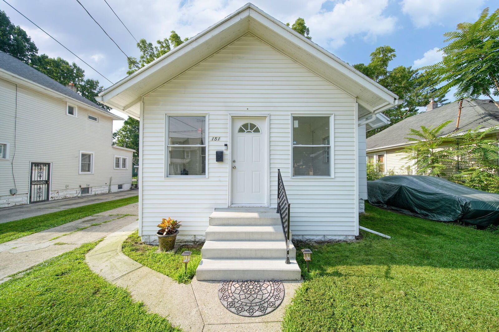 Property Photo: 151 W Euclid Avenue MI 49203