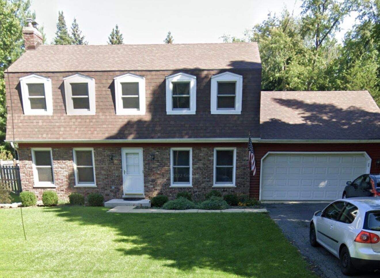 Property Photo: 272 S Forest Avenue IL 60510
