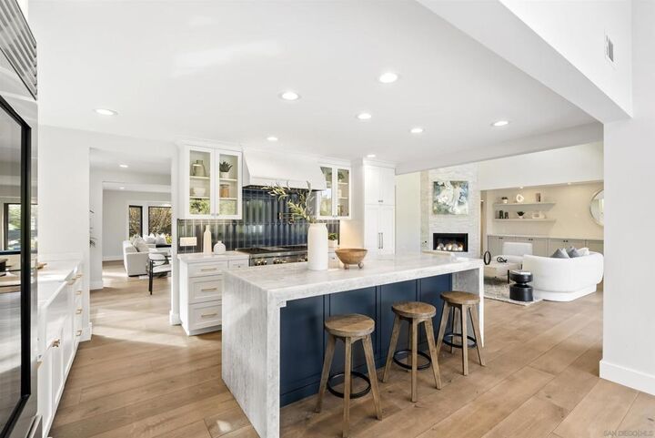 Property Photo:  314 S Nardo  CA 92075 