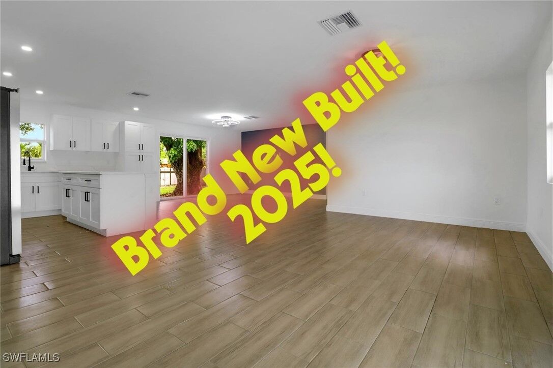 Property Photo: 4448 18th Avenue SW FL 34116