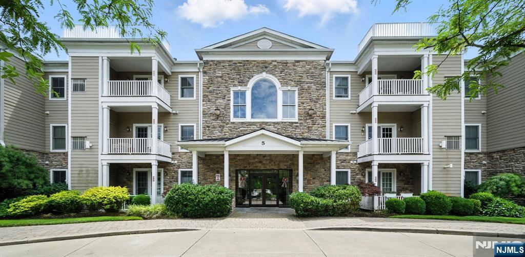 5 Tenakill Park 220  Cresskill NJ 07626 photo