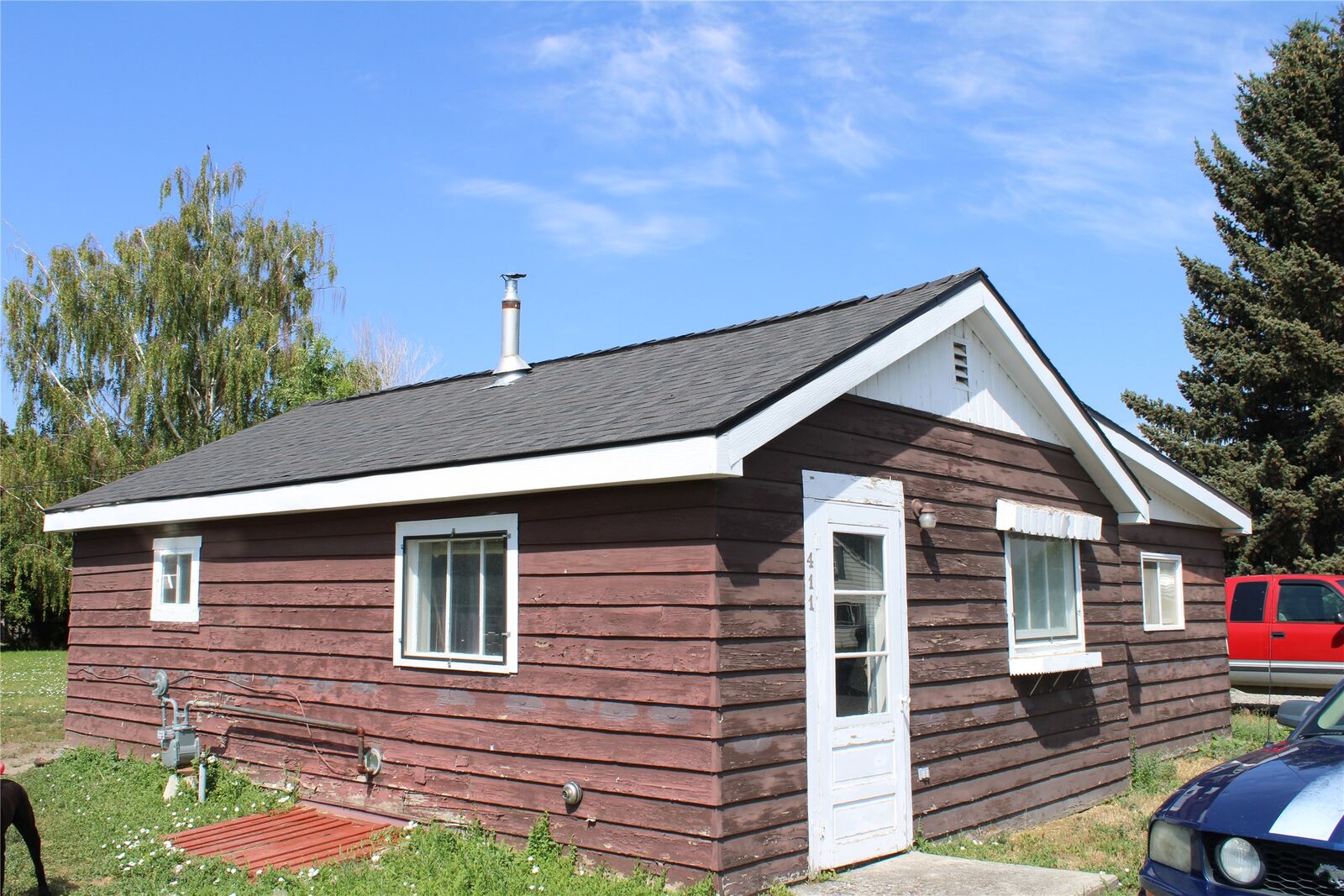 Property Photo: 411 N Spruce Street MT 59644