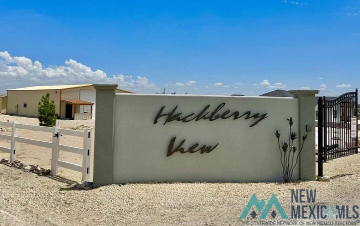 Property Photo: 102 Doporto Court NM 88220