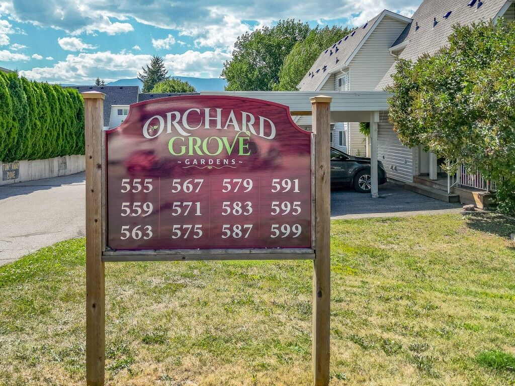 Property Photo: 563 24 Street NE BC V1E 2K2