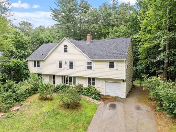 10 Hayden Lane  Bedford MA 01730 photo