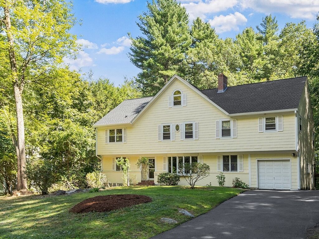 Property Photo:  10 Hayden Lane  MA 01730 