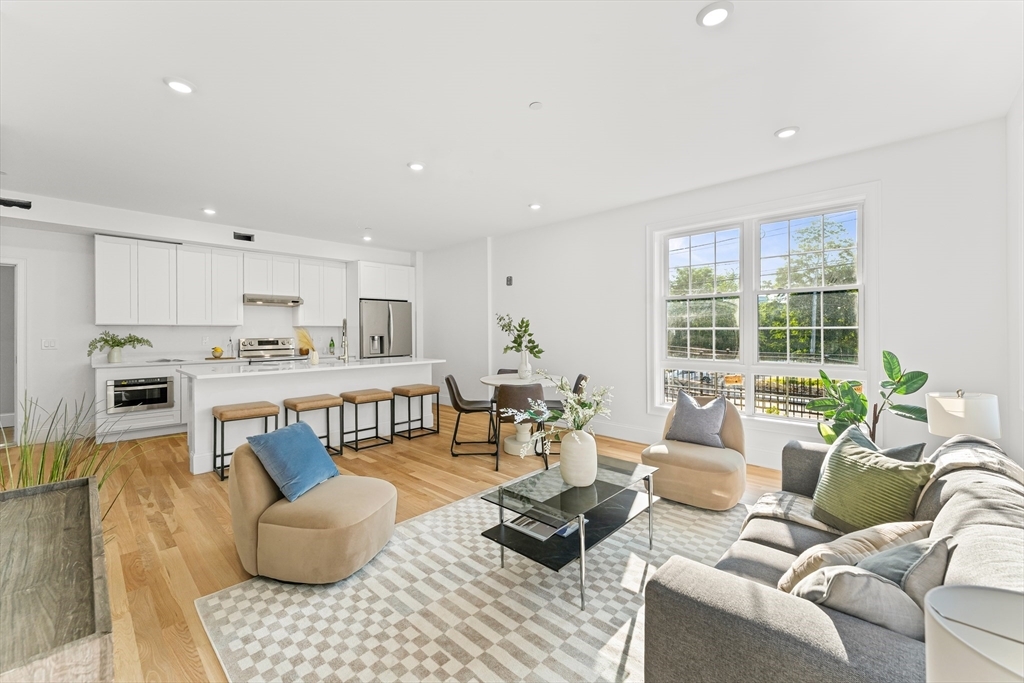 Property Photo: 272 Lincoln Street 101 MA 01752