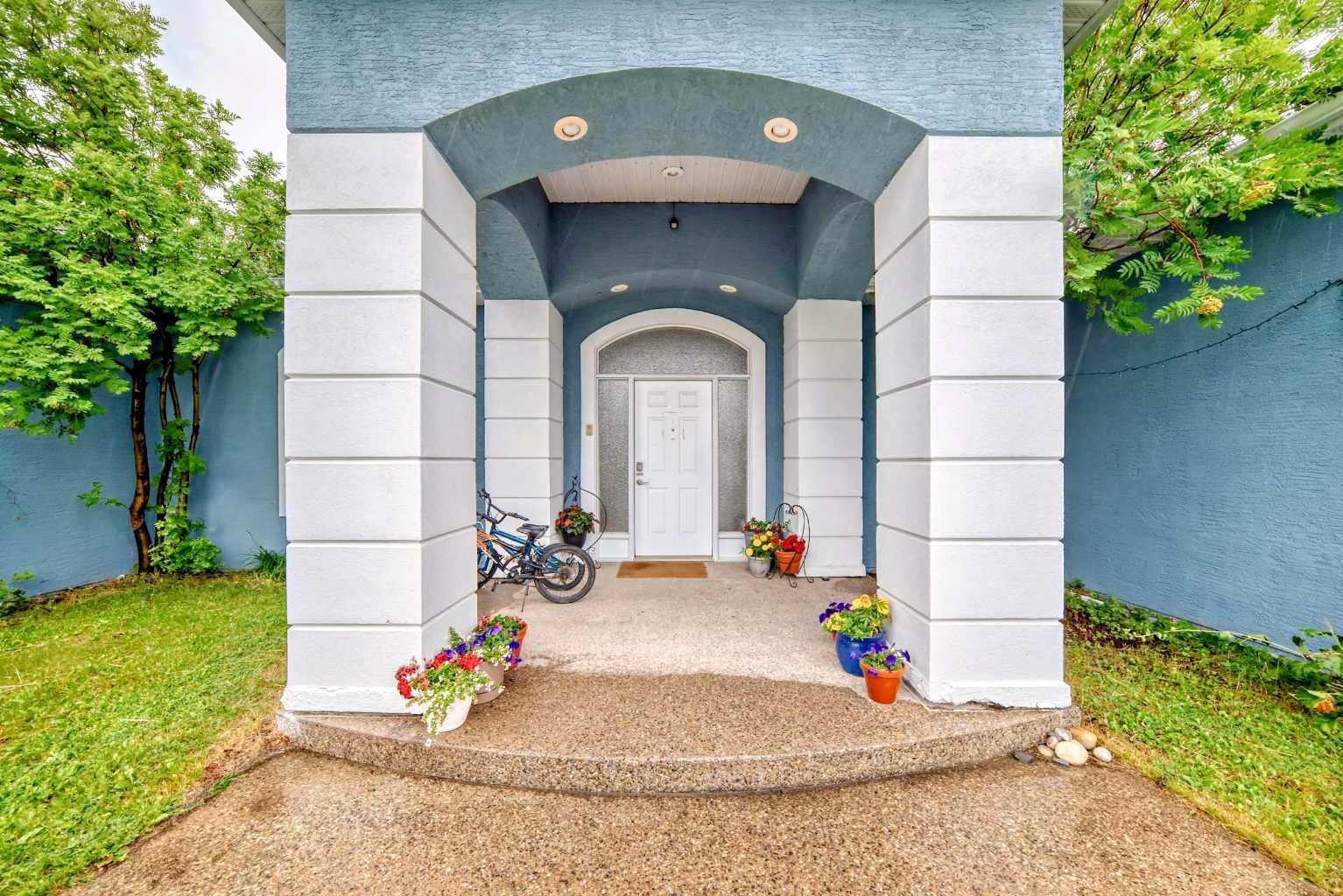 Property Photo: 41 Sharp Hill Drive AB T4A 0P4