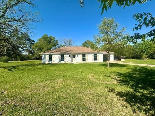 Property Photo:  225 Holly Moore Dr  LA 71360 