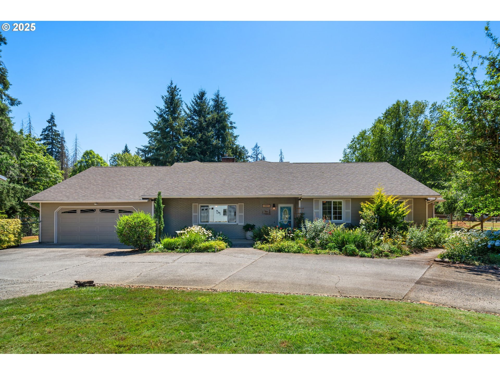 Property Photo:  19517 NE 163rd Ave  WA 98604 
