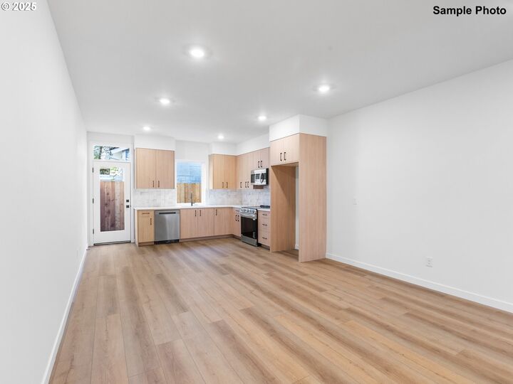 Property Photo:  3843 N Willis Blvd 3  OR 97217 