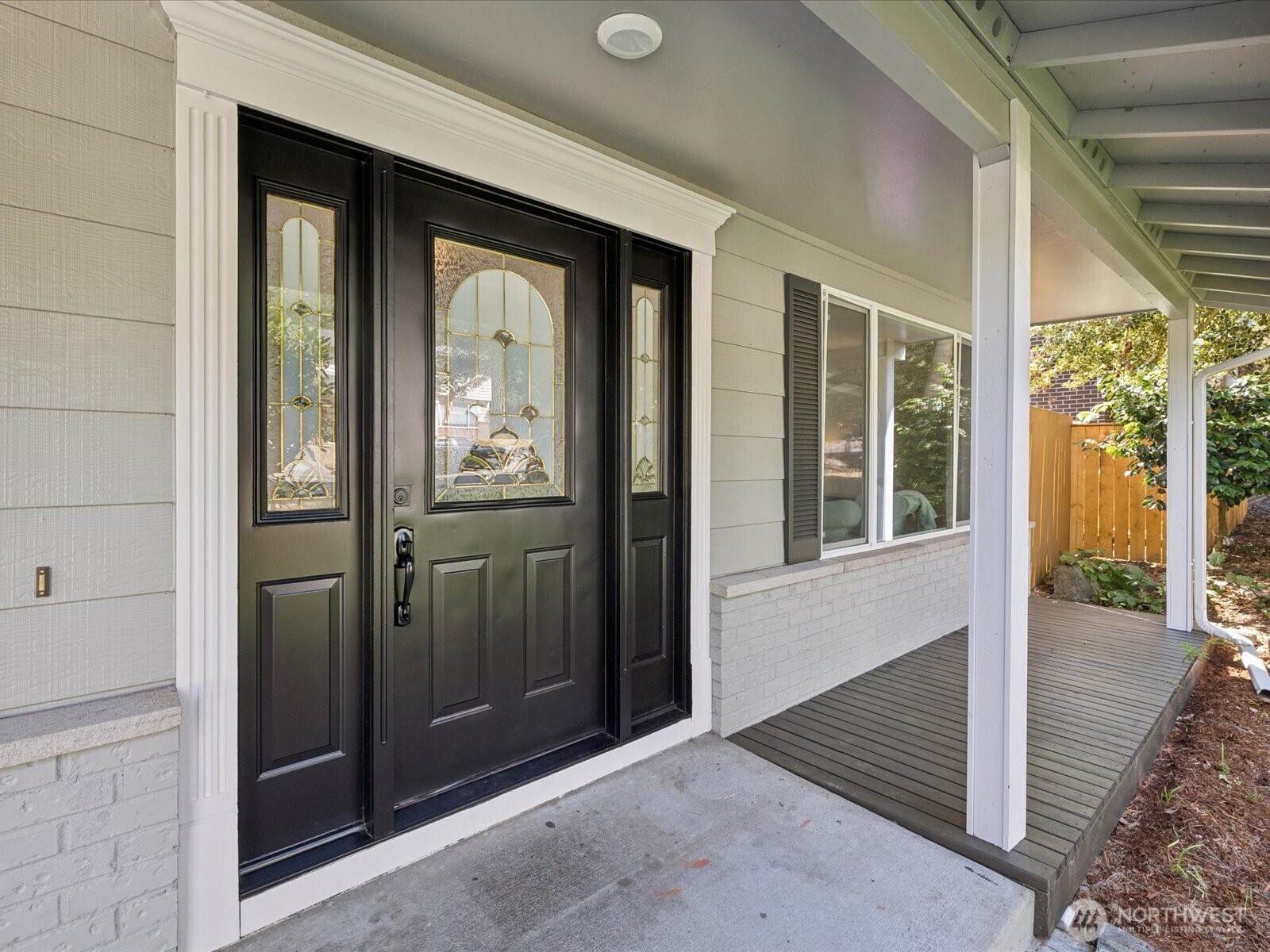 Property Photo: 652 SW Judson Drive WA 98277