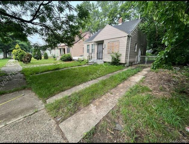 Property Photo:  19765 Archdale Street  MI 48235 