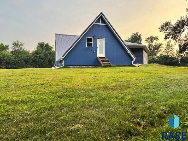 Property Photo: 23935 454th Ave SD 57042