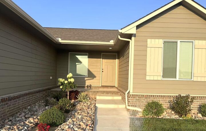 Property Photo:  4560 N Atherton St  KS 67101 