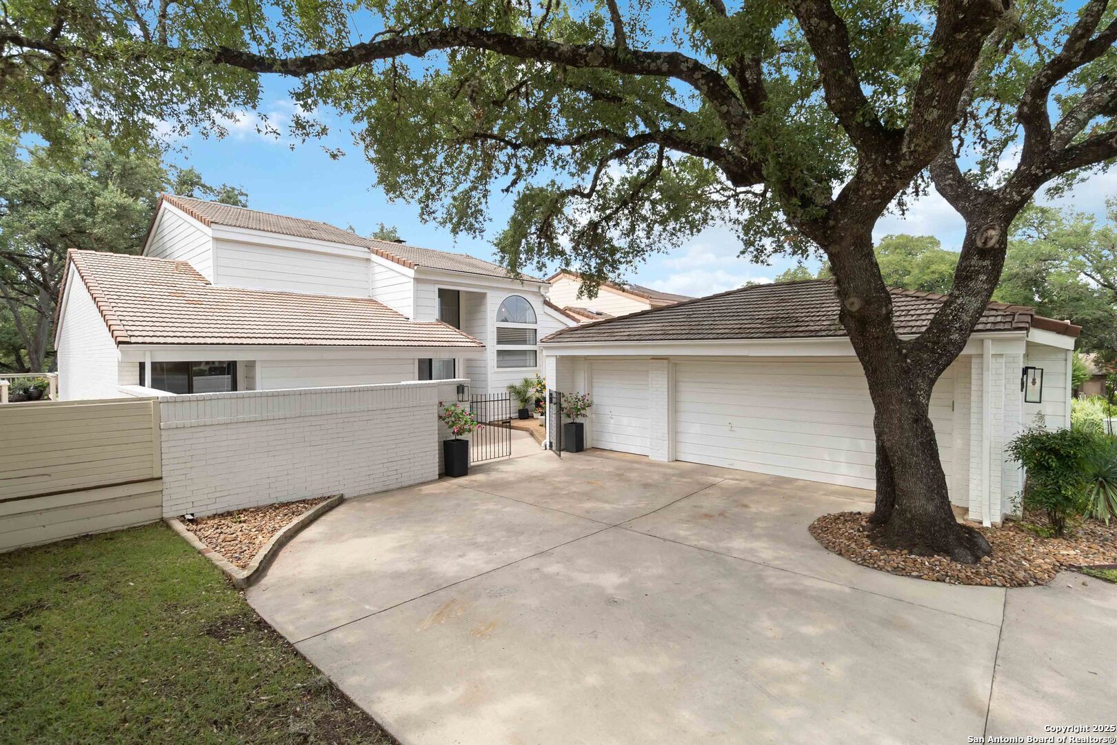 Property Photo: 29535 Terra Vis TX 78015