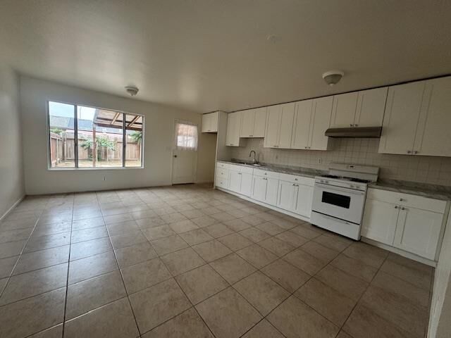 Property Photo:  634 Yreka Drive  CA 93906