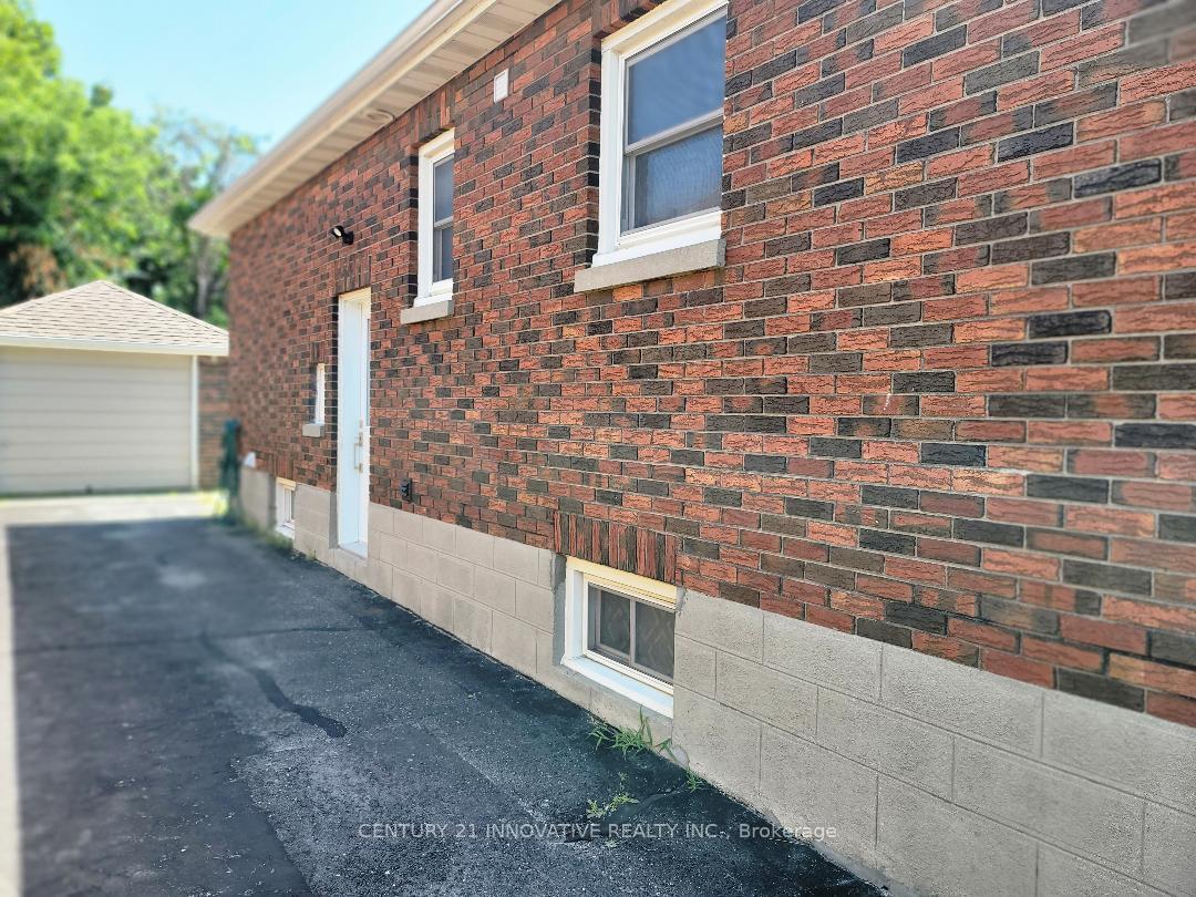 Property Photo: 255 Huron Street ON L1H 5E6