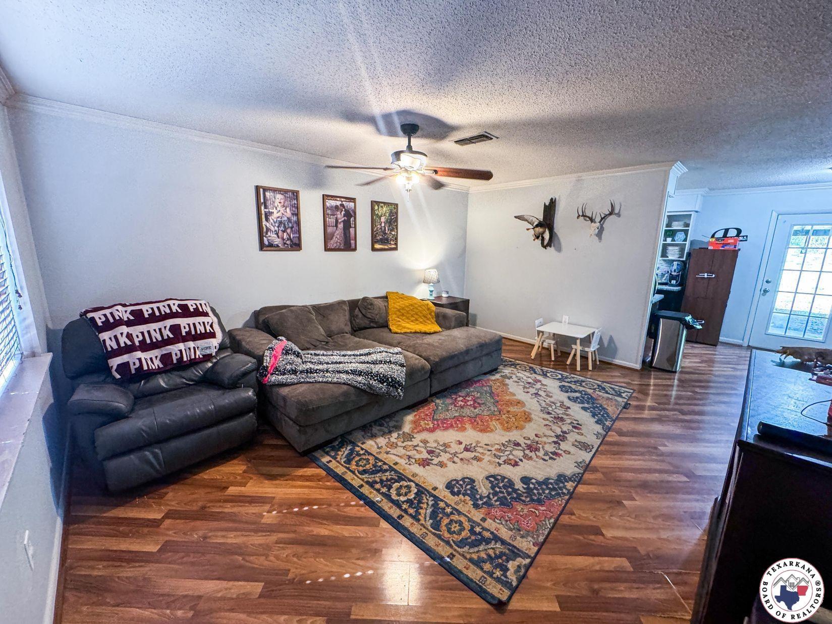 Property Photo: 308 West Lanark Street TX 75572