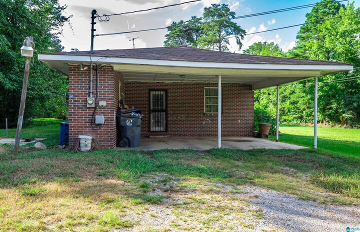 Property Photo: 2304 Roberta Road AL 35214