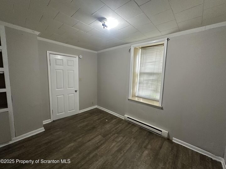 Property Photo:  717 Prospect Avenue  PA 18505 