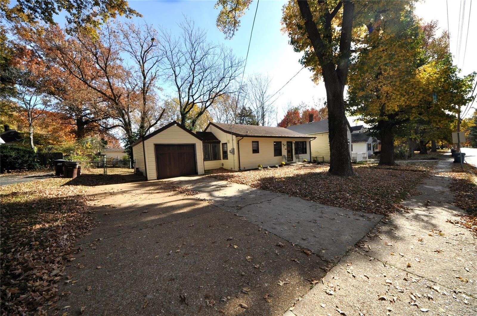 Property Photo: 212 S Clark Avenue MO 63135