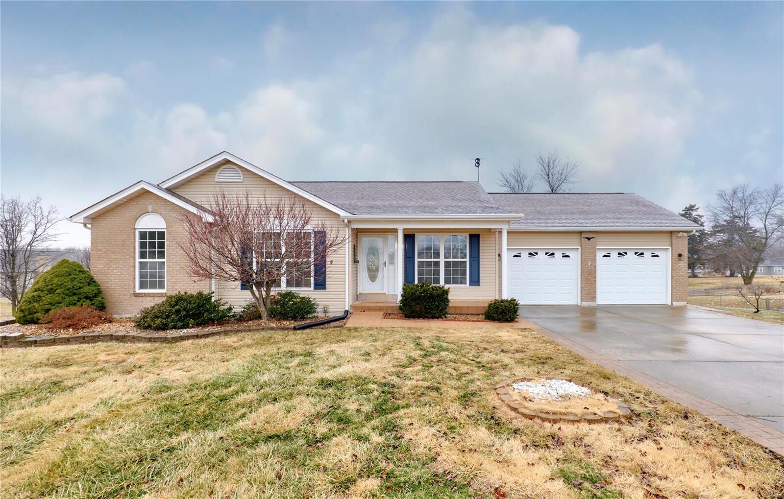 Property Photo:  223 Allison Lane  MO 63389 