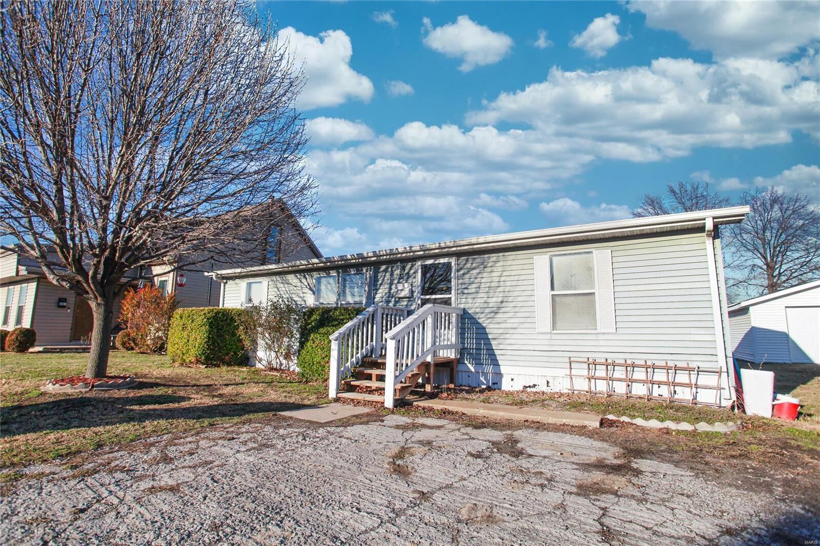 Property Photo: 110 Park Avenue IL 62239