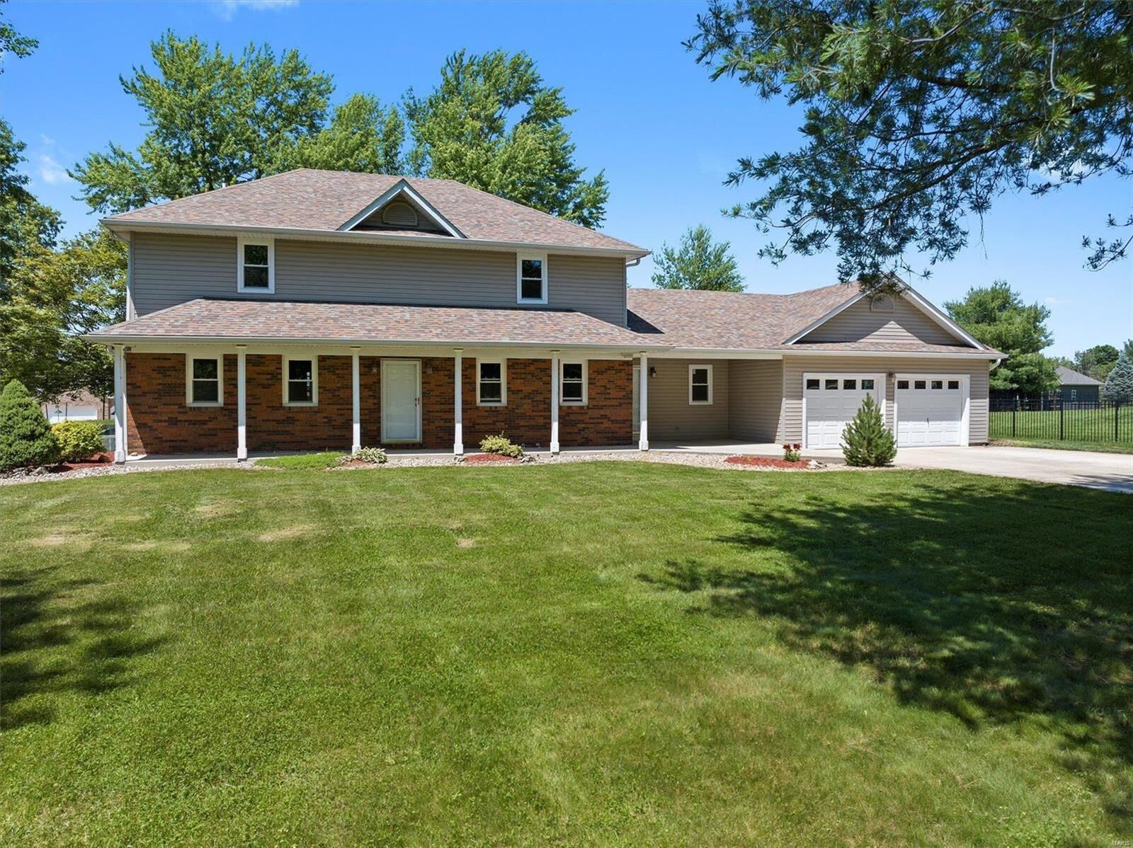 Property Photo:  6815 Middle Gate Lane  IL 62034 