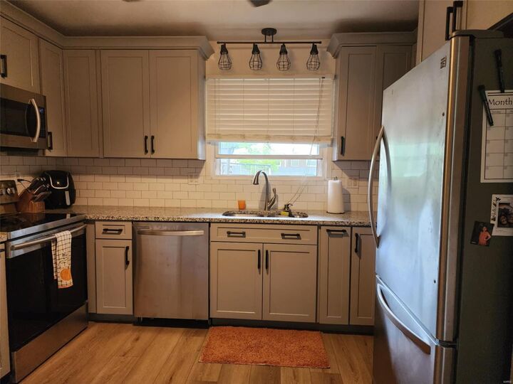 Property Photo: 2821 Sunset Drive IL 62040