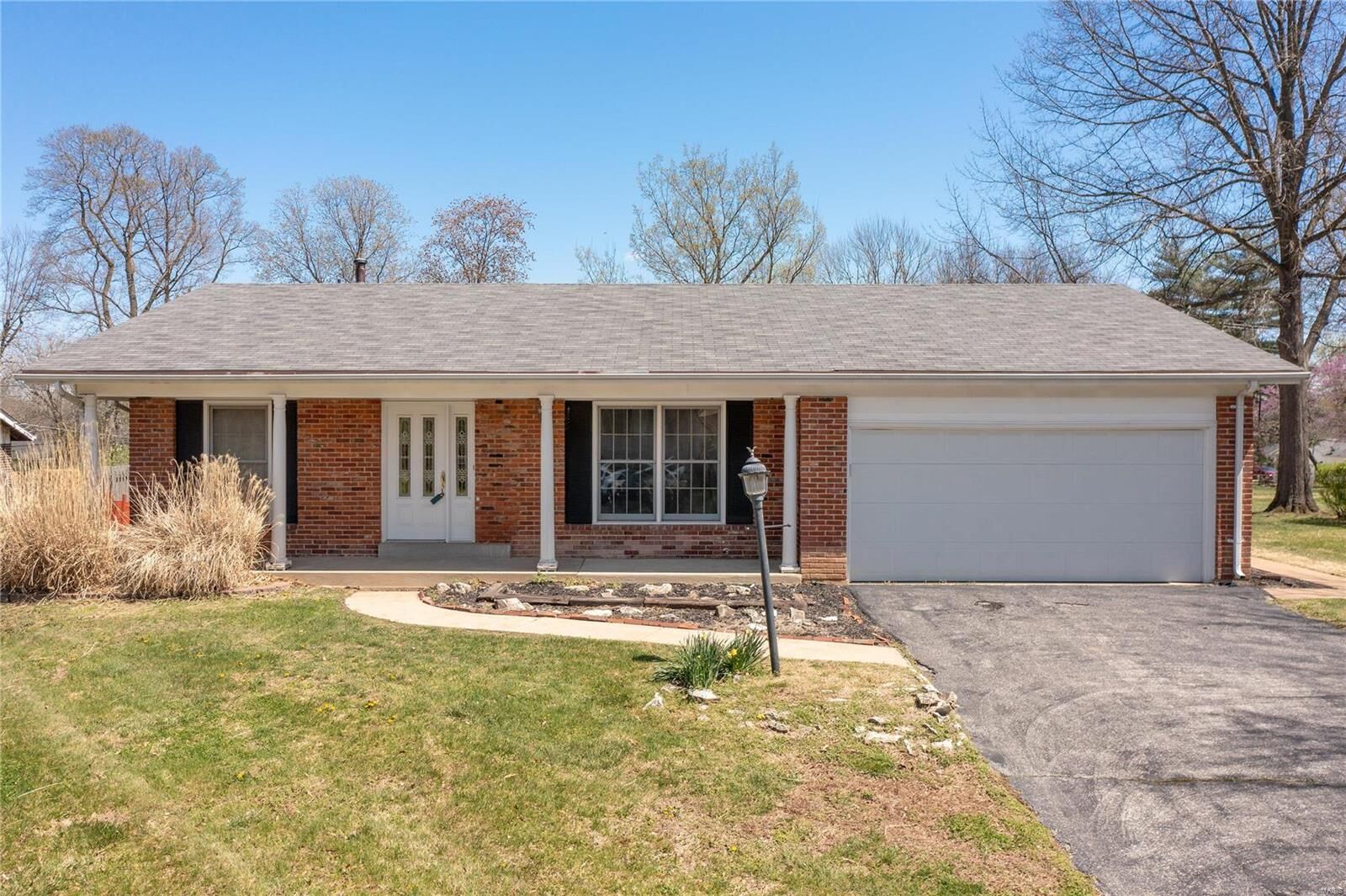 Property Photo: 245 Mar El Court MO 63011