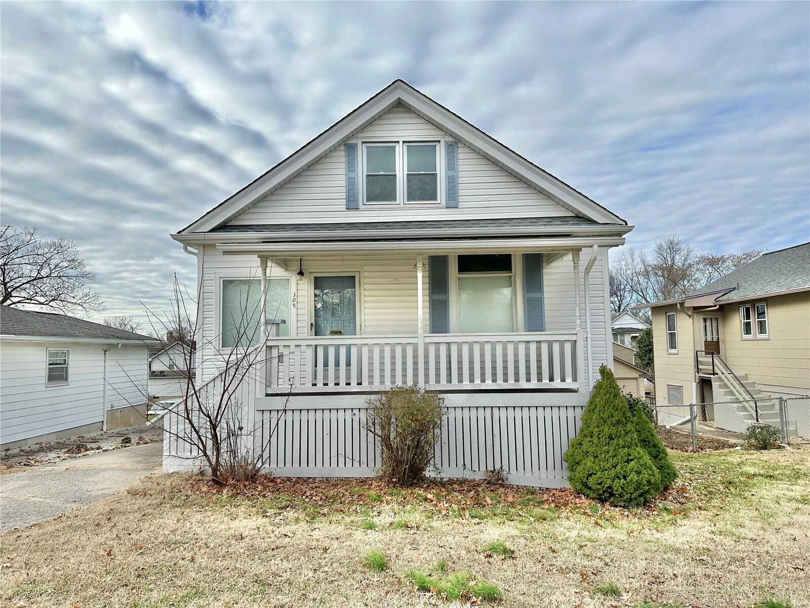 Property Photo: 309 Virginia Avenue MO 63019