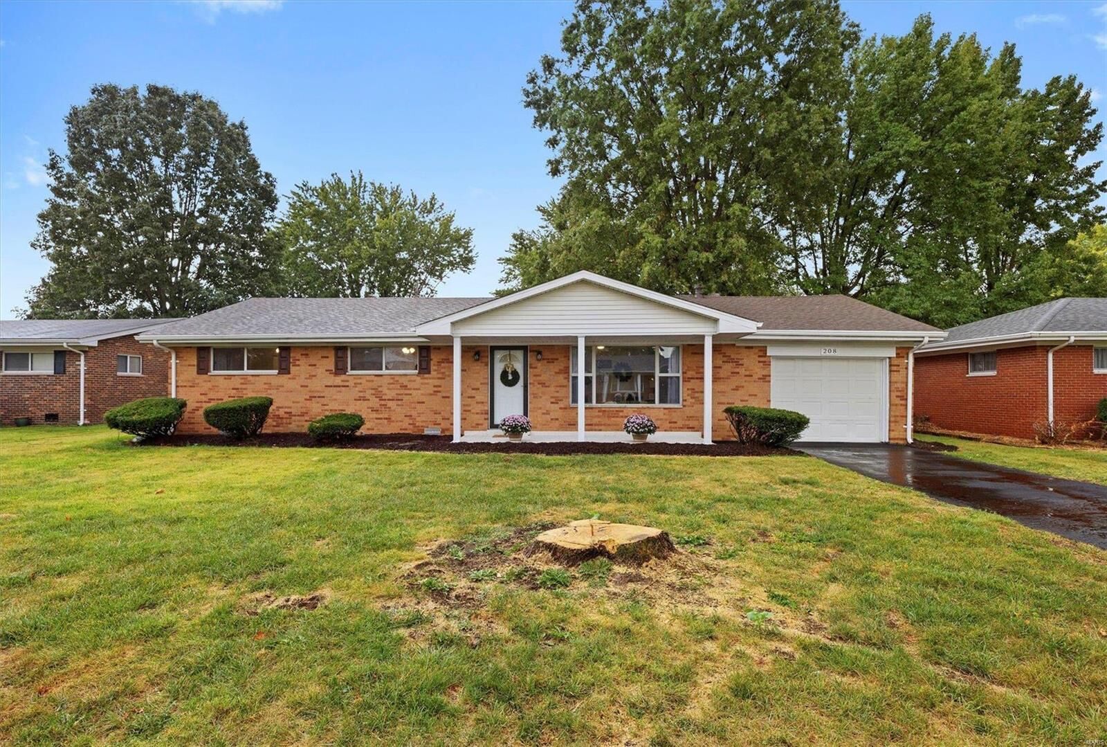 Property Photo: 208 Lola Lane IL 62208
