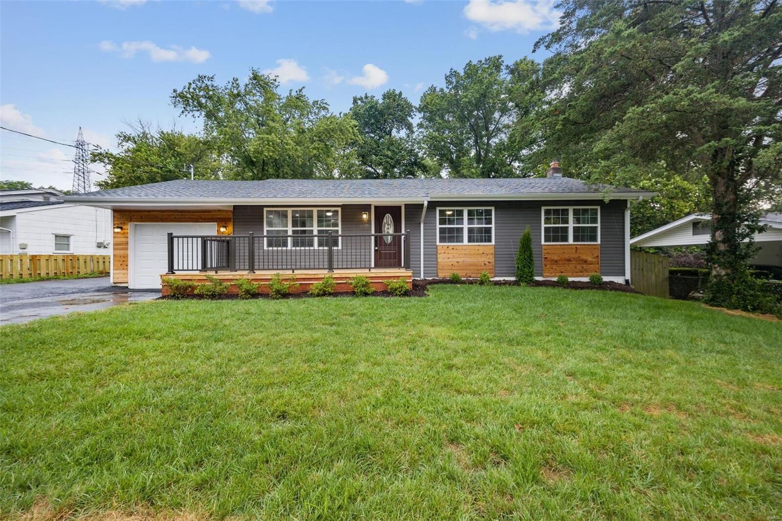 Property Photo: 935 Loretta Drive MO 63010