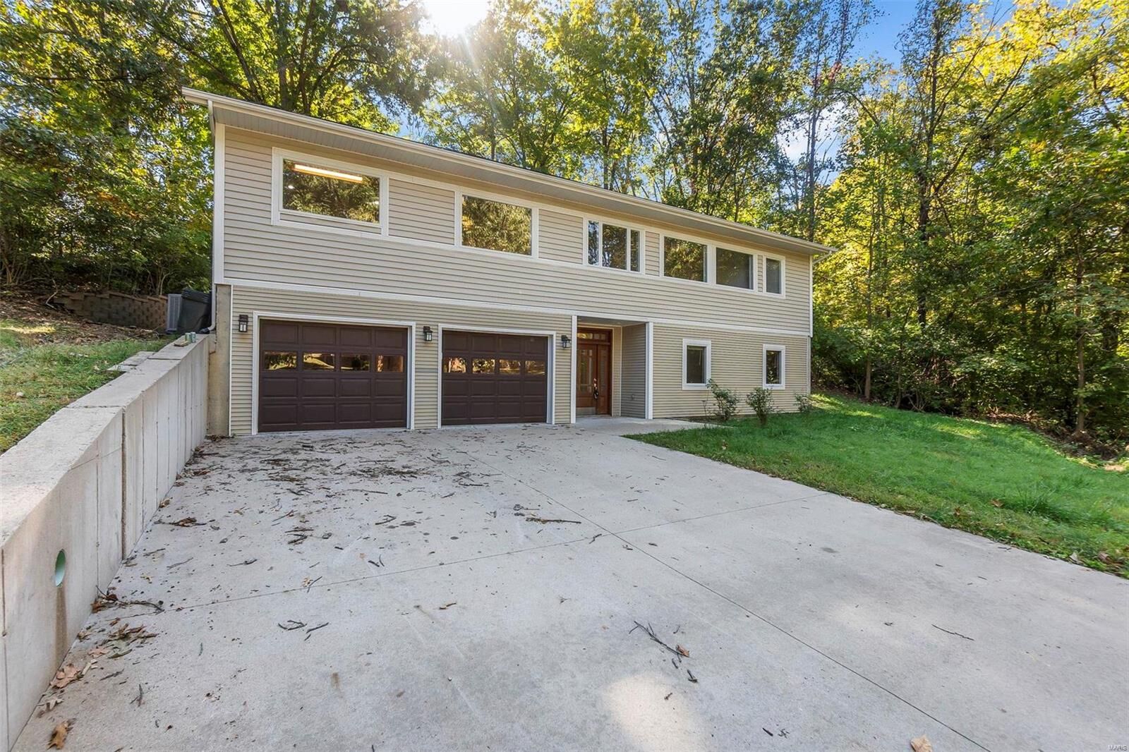 Property Photo:  26 S Pindwood Lane  MO 63703 