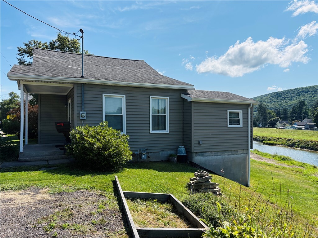 Property Photo: 34 Tuscarora Street NY 14801