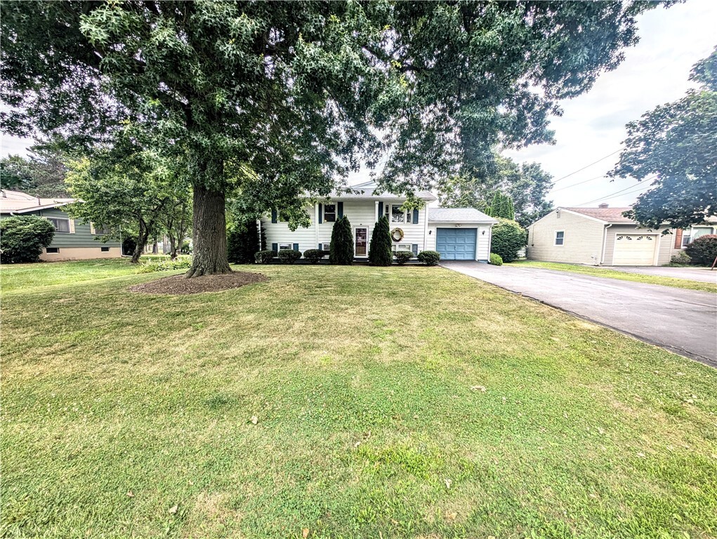 Property Photo:  44 Crestview Drive E  NY 14871 