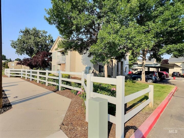 Property Photo: 5775 N Garrett St ID 83714