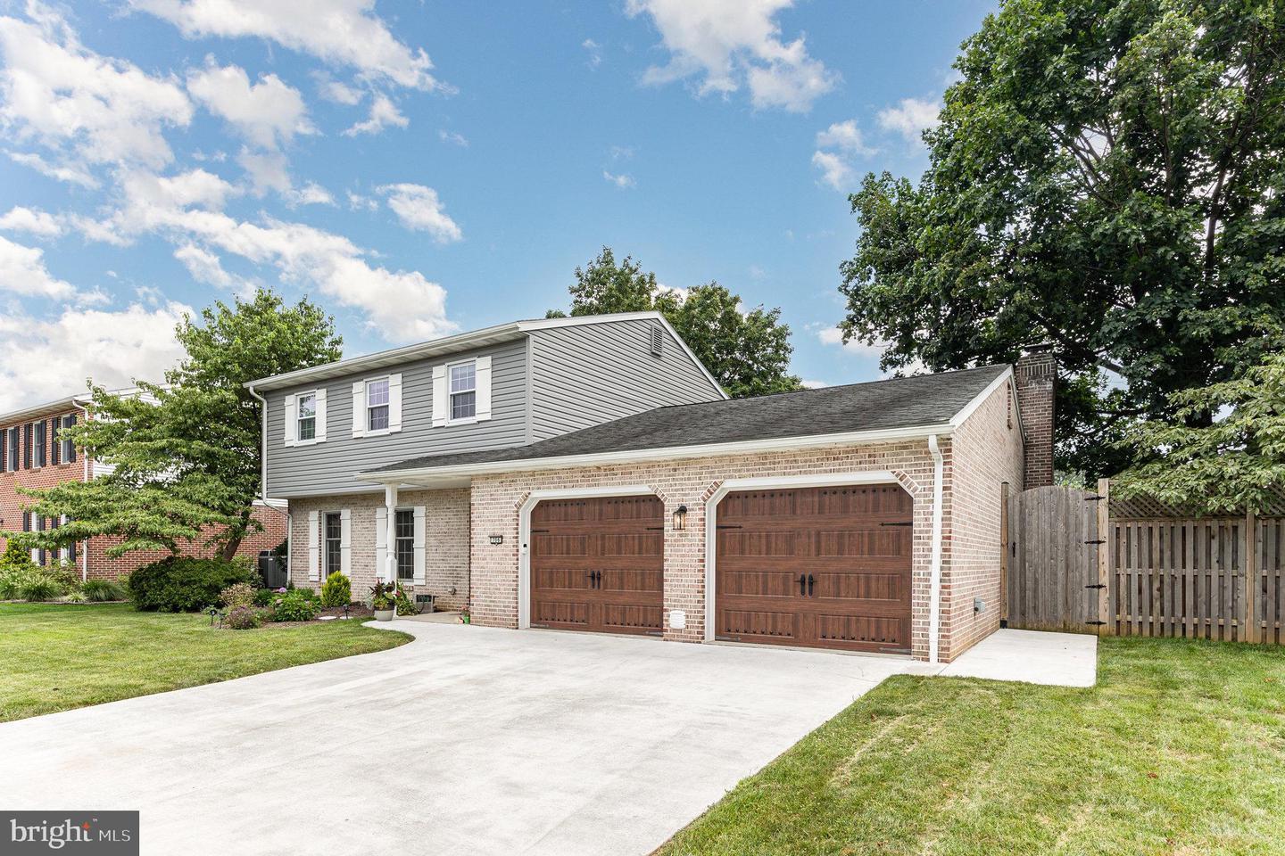Property Photo: 706 Robert Street PA 17055