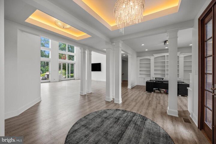 Property Photo:  6 Meyers Creek Court  NJ 08080 