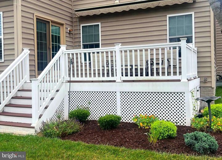Property Photo: 10527 Edwardian Lane 145 MD 21774