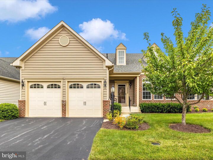 Property Photo: 10527 Edwardian Lane 145 MD 21774