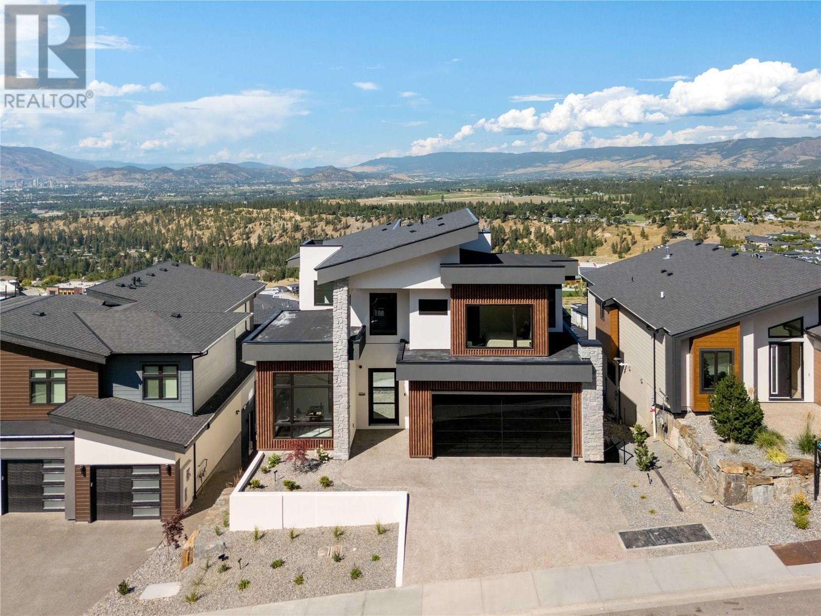 1016 Emslie Street  Kelowna BC V1W 0C3 photo